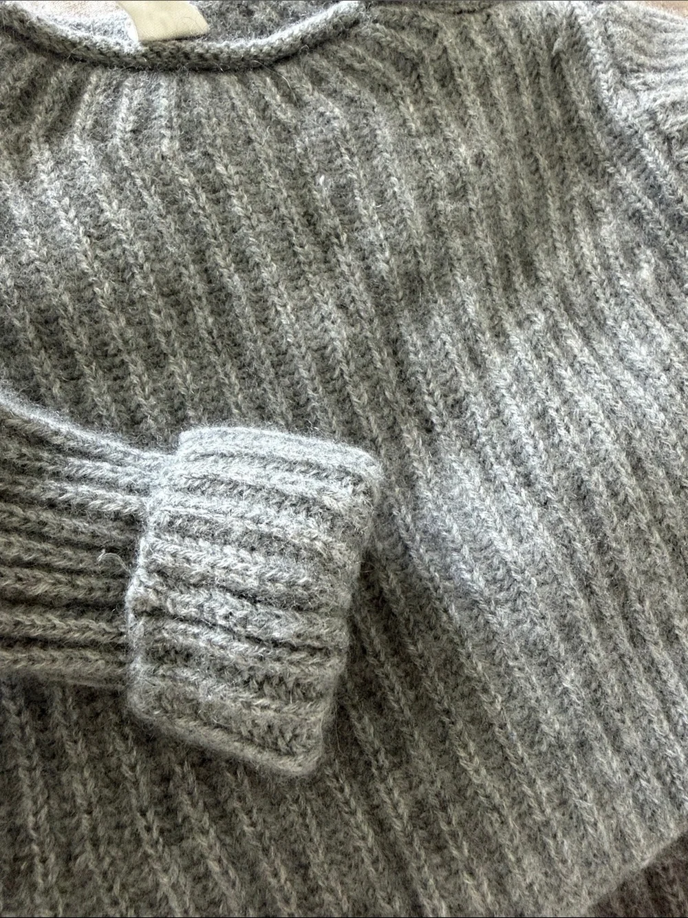 BR Cozy Rib-Knit Baby Fisherman Cashmere Sweater in Gray with Shoulder Buttons